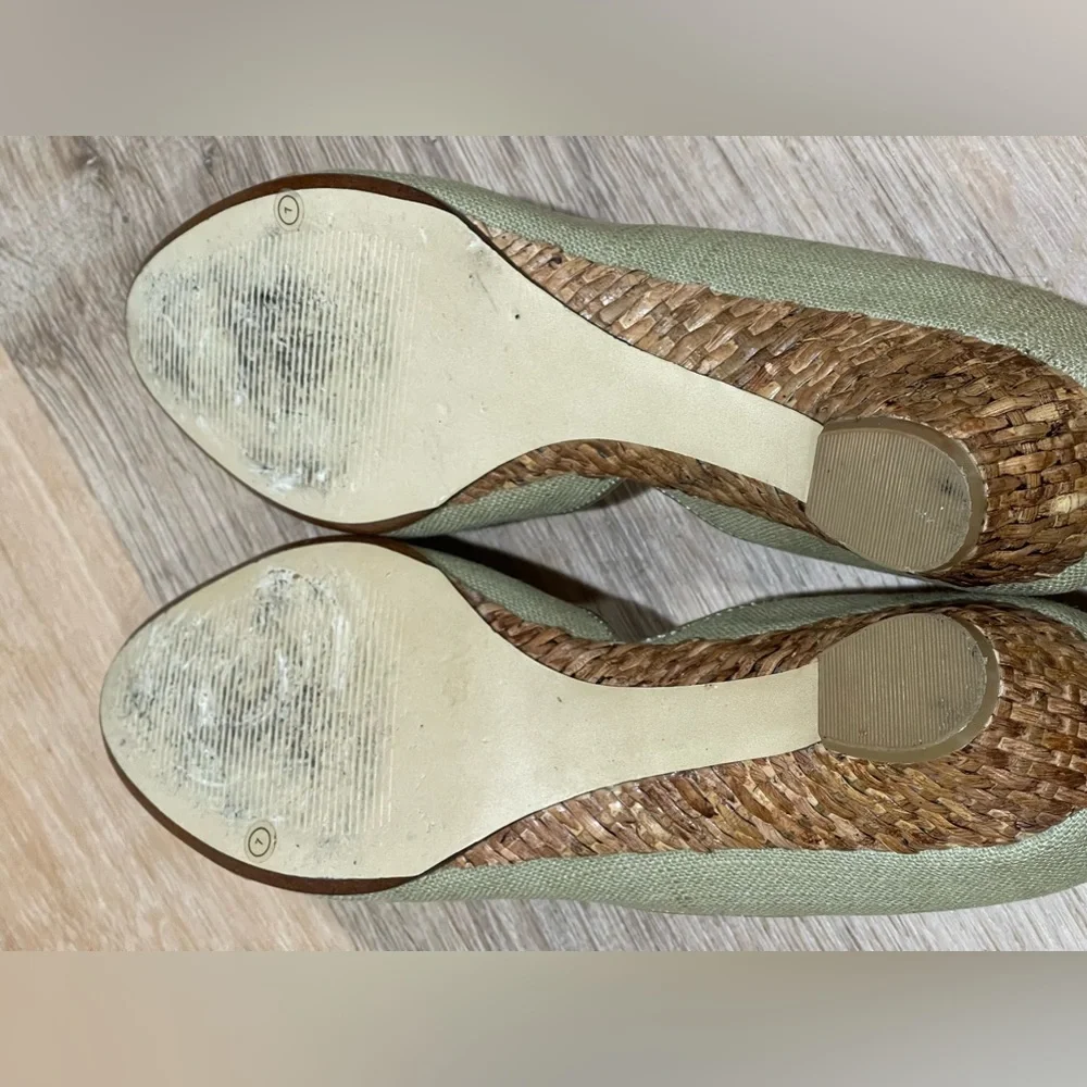 Matisse Estee Khaki Canvas and Gold Leather Open Toe Basket Weave Wedge 7.5 - Picture 13 of 13